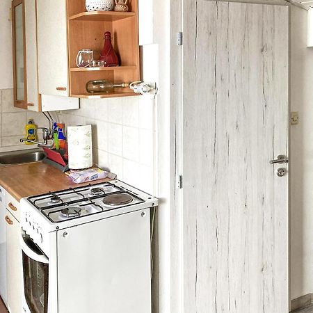 Stunning Home In Punat With Kitchen Stara Baška Eksteriør bilde
